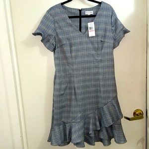 Brand NEW Women plaid dress size 10
